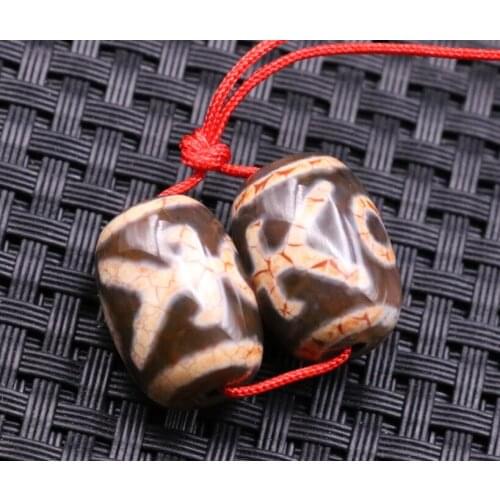 Pair of Energy Tibetan Old Agate Guiren Tairen Big man Symbol dZi Bead Amulet