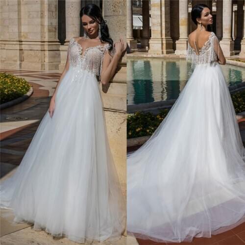 Scoop Neck Illusion Tulle Wedding Dresses Bridal Gowns With Tassel Soft Tulle Spring Beautiful Garden Bride Dress Lace Appliques