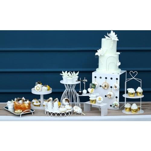 Cupcake Stand Metal Golden Dessert Table Christmas Wedding Birthday Party Decoration For Cake Stand Pastry Fruit Display Tray