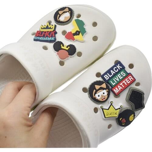 1 Pcs Luminous Croc Charms Accessories Fashion Soft PVC Shoe Buckle Fluorescent Shoes Accesories Kids Cartoon Charms Design