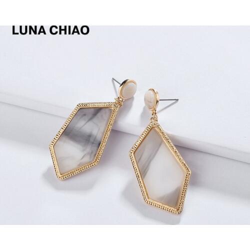 LUNA CHIAO Fashion Jewelry Geometric Acrylic Resin Lucite Irregular Geometic Unmatch Earring Women Girls Statement Earrings
