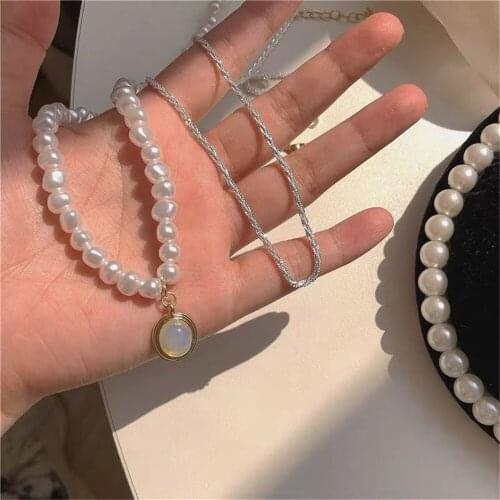 Romantic Round Coin Pendant Necklace for Female Shiny Pearl Choker Layered Chain Jewelry Accessories