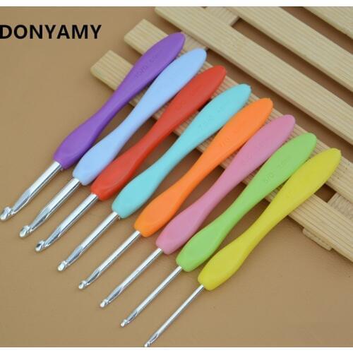 DONYAMY 8 PCS/Set Multicolor Knitting Needles Big Size Soft Handle Crochet Hooks Aluminum Crochet Set 2.0-6.5MM