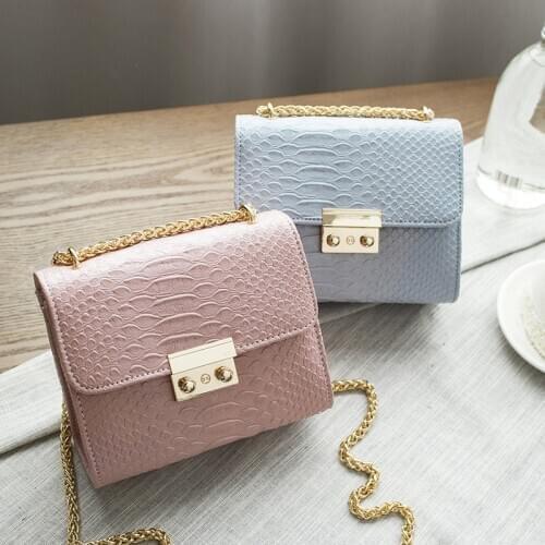 Aliwood Women's Clutches On A Chain China
