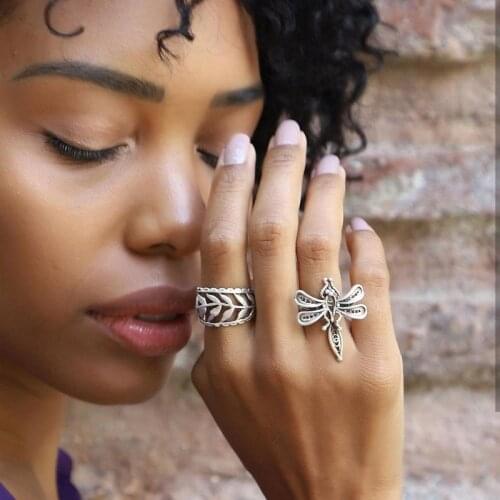 HuangTang 2pcs/sets Vintage Dragonfly Joint Ring Sets for Women Bohemian Hollow Leaf Geometric Rings Jewelry Accessories 17894