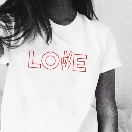 Harajuku Funny fall in love cotton t shirt for women girl friend summer tops graphic tees hispter fashion tshirt ladies gift