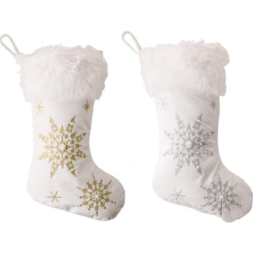 New Cute Flannel Pearl Snowflake Christmas Socks Creative Plush Christmas Socks Gift Socks Gift