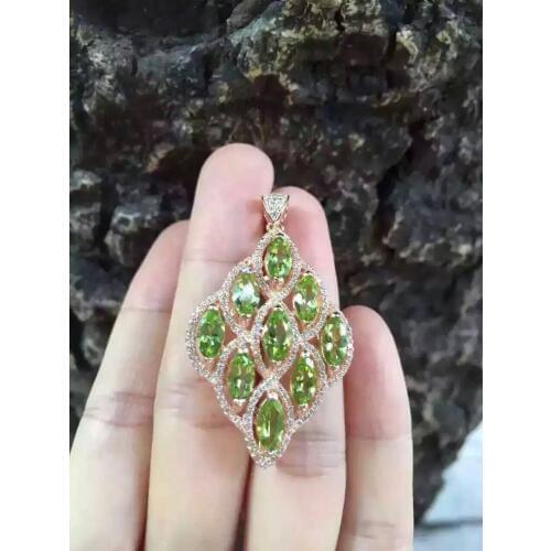 Natural green peridot stone pendant S925 silver Natural olivine Pendant Necklace trendy Elegant Leaves women party gift jewelry