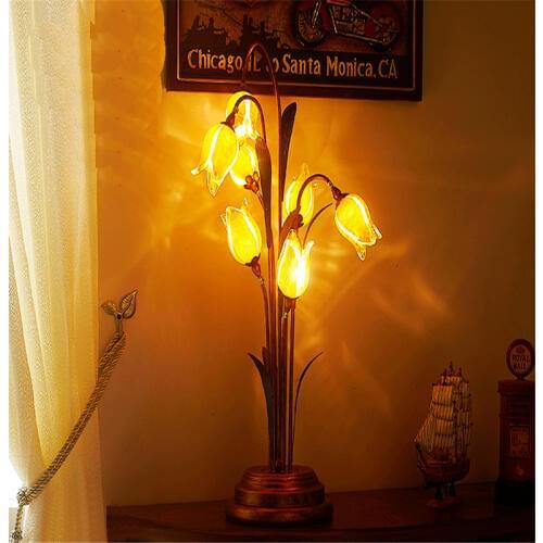 Flowers Table Lamp Vintage Classical Personality Glass Art Deco Desk Lamp Living Room Bedroom Bedside Light Hot