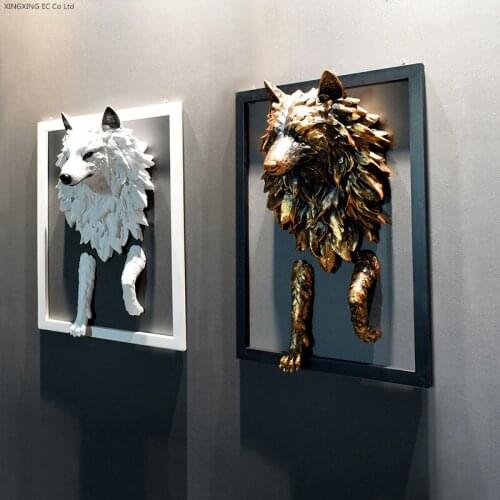 3D Wolf Head Sculpture Wall Decoration Home Decoration Accessories Geometric Wolf Head Abstract Resin Sculpture Wall Decoration