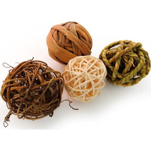 4Pcs Natural Small Animal Activity Chew Toys Rabbits Bird Parrot Play Rattan Balls