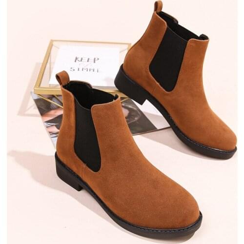 Large Size Leather Platform Thick-Soled Chelsea Boots Women British Style High-Barrel Martin Short Smoke Tube