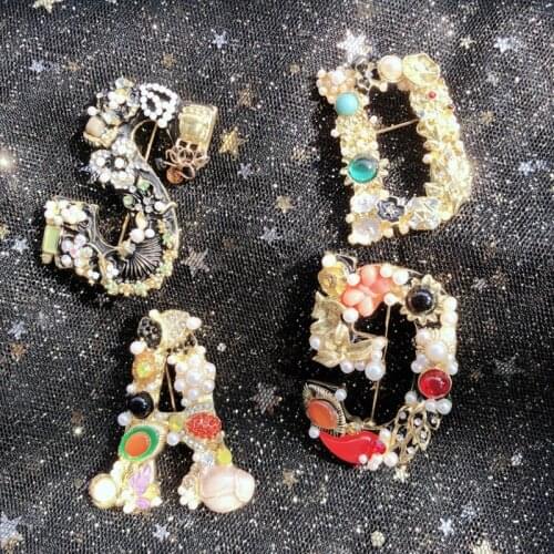 Luxurious and exquisite Baroque pearl letter rhinestone brooch custom design for women ADGSM friends jewelry gift