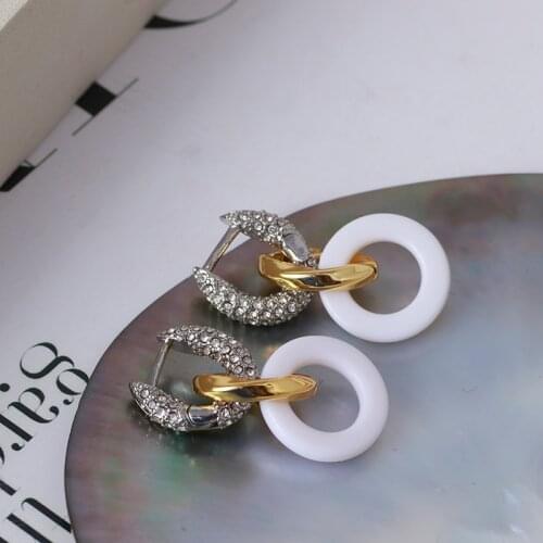 European and American wind niche design staggered resin ring inlaid with drill small fashion elegant temperament earrings girl