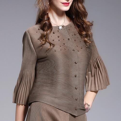 LANMREM beading pleated tops famale 2020 summer new single breasted flare three quarter sleeve short style jacket women YJ487