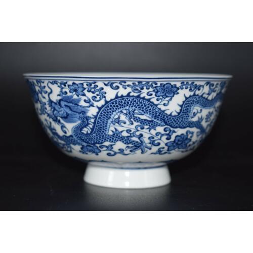 Fine Chinese Blue And White Porcelain Hand-painted Dragon Bowls Qianlong Mark