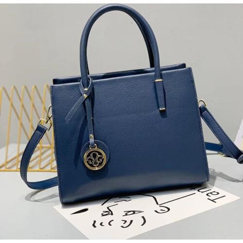 Luxury Handbag 2021 New Trend High Quality Messenger shoulder bag famous brand with charm real cowhide handbag designer handbag