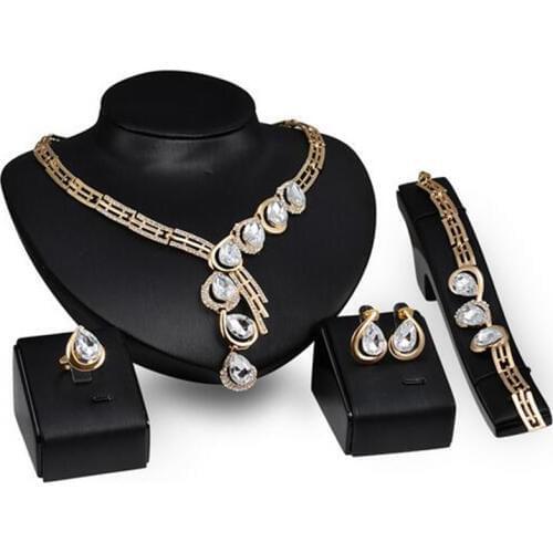 Wholesale 2019 New Exquisite Dubai Gold Jewelry Set Luxury Big Nigerian Wedding African Beads Jewelry Set Costume Design