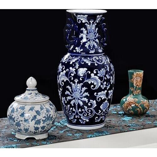 Jingdezhen blue and white porcelain vase floral ornaments jewelry Home Furnishing European style of the ancient living room pain