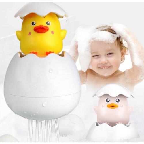Baby Shower Bath Toys for Children Early Educational Bathtub Sprinkling Egg Floating Duck Penguin Spraying Water Toys kids toys
