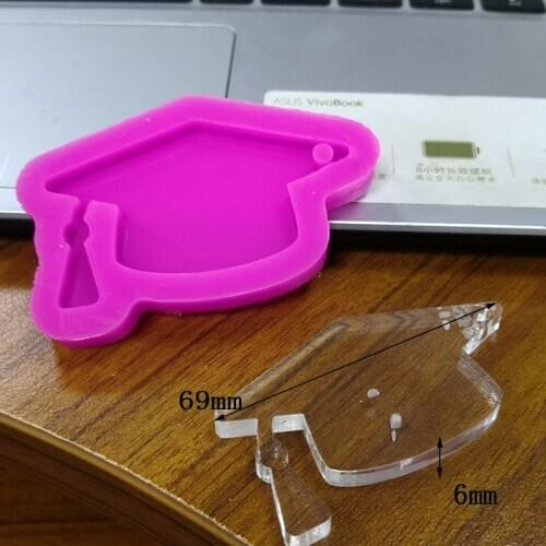 KLM graduation hat shaped shiny keychain resin mold DIY cake silicone mold for mobile phone pendant female jewelry pendant