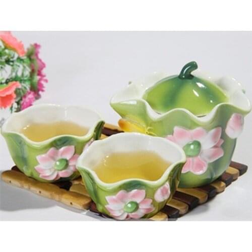 New 3D Enamel Coffee Tea Pot Creative Relievo Lotus Porcelain Kettle Ceramic Bone China Drinkware