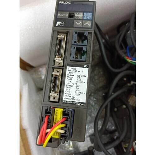 RYC101D3-VVT2 servo driver , used in good condition . 80% appearance new , good working , free shipping