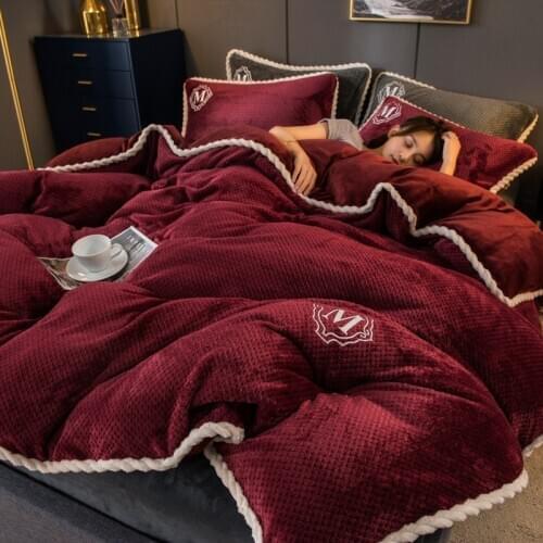 New 1 Piece Winter Thick Down Duvet Bedding Cover Soft Warm Red Yellow Velvet Duvet Cover Or Pillowcase AB Side Bed Cover Flanne