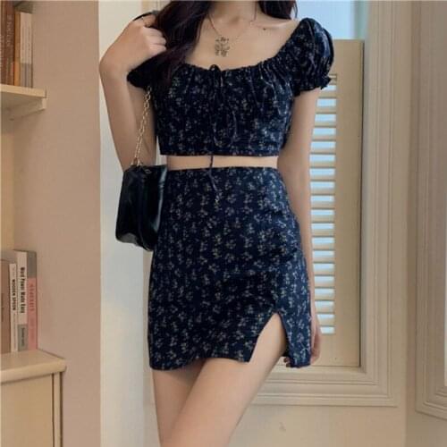 KPOP Dress Sweet Shorts Sets Broken Flower Skirts Exposed Navel Two Piece Set Women Split Skirt Puff Sleeve 2 Piece Sets 2021