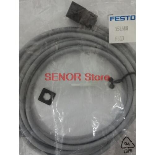 Brand new original magnetic switch KMEB-1-24-2,5-LED 151688