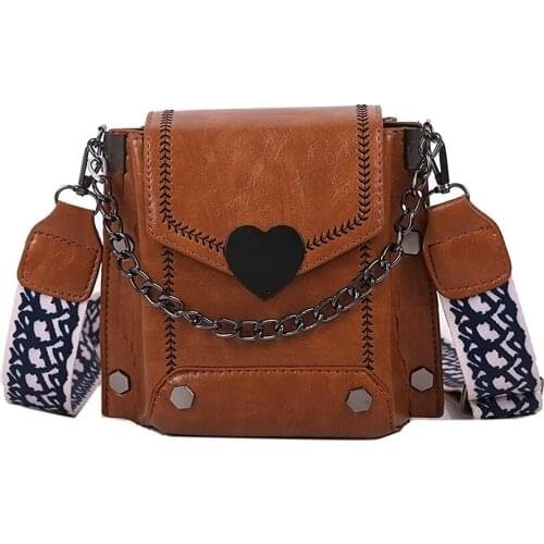 Womens bag wild niche female bag 2020 new foreign style simple popular shoulder bag messenger bag small square bag