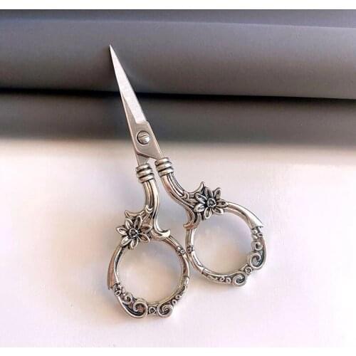 Vintage Tailor Scissors Stainless Steel Floral Daisy Embroidery Sewing Scissors Fabric Cutter Handwork Tailoring Tools Tijeras