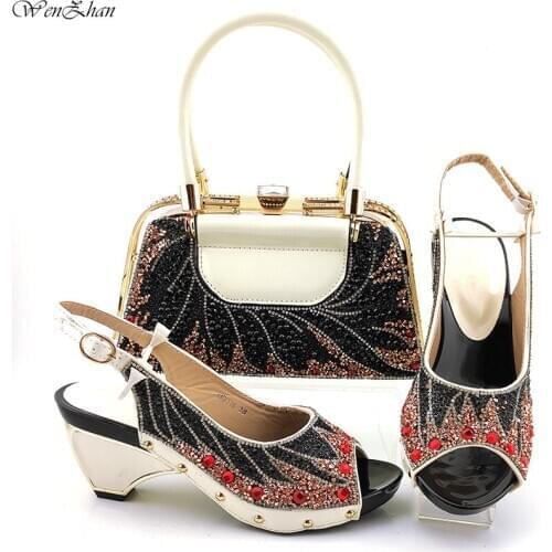 Good Selling Italian Style Women Soft Shoes 7.5cm And Nice Bag Decorated Rhinestone Lastest Noble White Color For Party B212-2