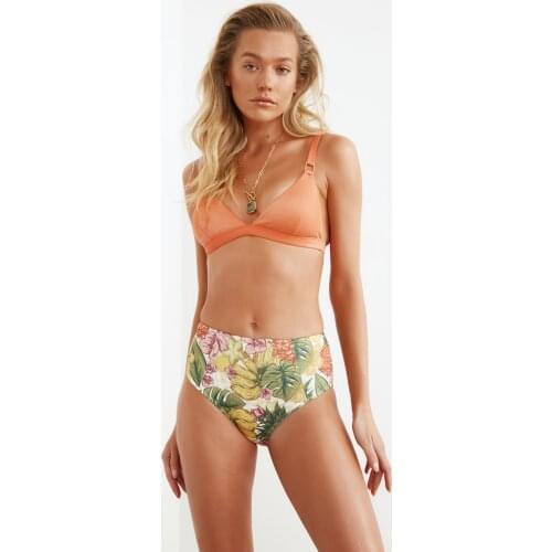 Trendyol Fruit Patterned Bikini Bottom TBESS20BA0100