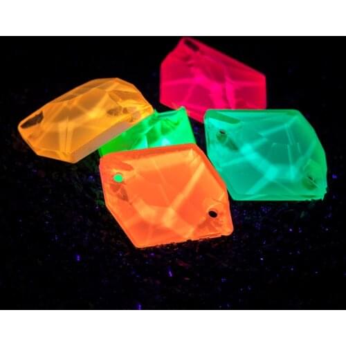 New Glowing Neon Fluorescent Cosmic K9 Crystal Glass Rhinestones Flat Back Sew On Rhinestones For Sew On Clothing DIY Stage Wear