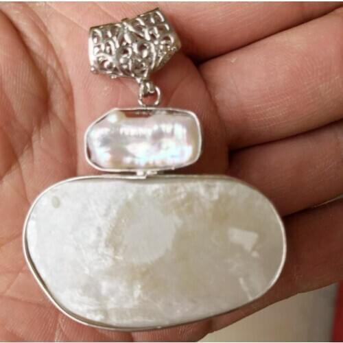 Fashion jewelry Free Shipping Big 48mm white mabe keshi pearl necklace crescent pendant