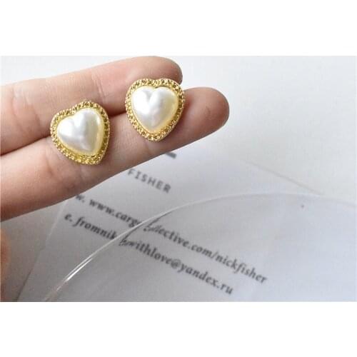 Heart Pearl Earrings for women Simple Cute Korean Stud Earrings Golden Alloy Wedding Party Brincos Fashion Jewelry