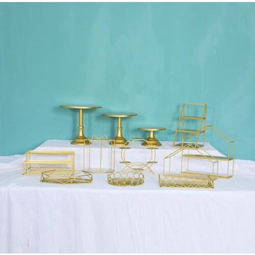 Gold Metal Cake Stands Sets for Wedding Home Birthday Party Hotel Banquet Dessert Table Plates Baking Tools Dinnerware