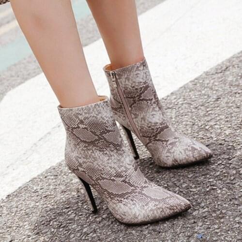 Winter Women Boots Snake Ladies Fashion Ankle Short Lady Snake Print High Thin Heel Boots Pointed Toe Warm New Style Sexy Shoes