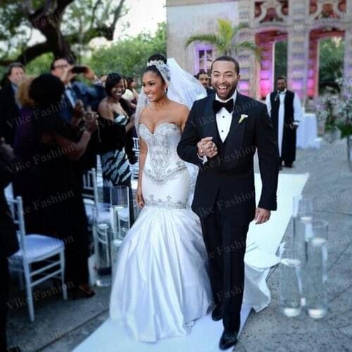 Sexy Mermaid Wedding Dresses 2021 Sweetheart Beaded Crystal Bridal Gowns Court Train Satin Wedding Gowns Custom Made