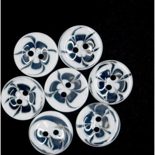 100PCs Resin Buttons 2 holes Round Whtie & Red Flower Button Scrapbooking Sewing Accessories Craft Bottoni Botoes JS9025 14mm