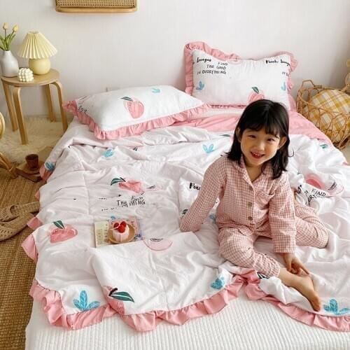 Cartoon Style Quilt 4PCS Set Summer Thin Blanket 3 Sizes Choose Queen King Size Quilts Lovily Childen Blankets Keep Warm Blanket