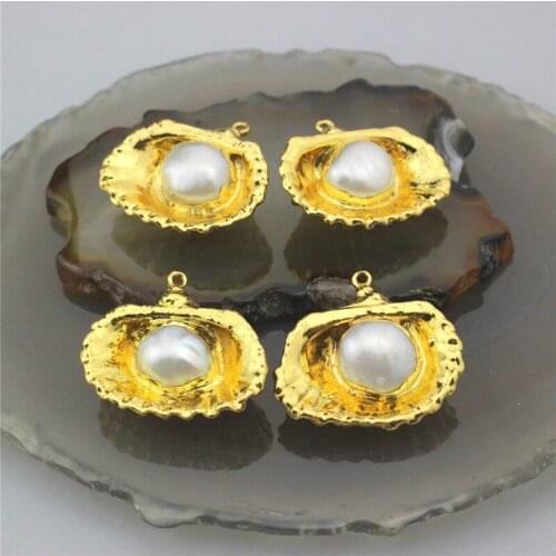 20-25mm 10pcs/lot Freshwater pearl pendant,plating shell with pearl pendant,handmade diy shell/freshwater pearl accessories