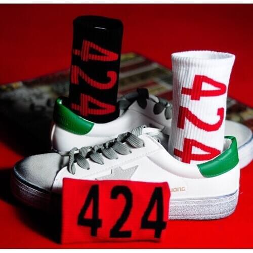 New couple casual personality digital 424 sports socks, young personality hip-hop hip hop digital 424 cotton couple socks