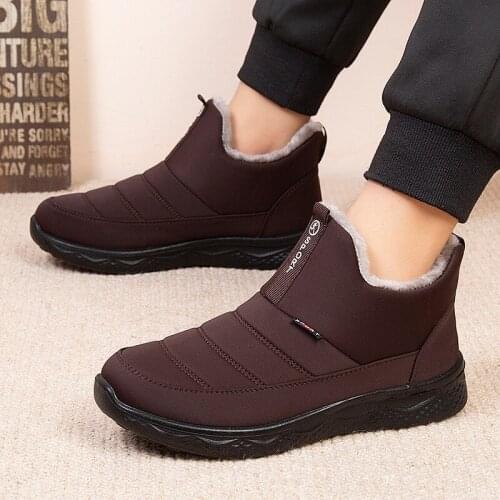 2021 Mens Boots Winter Keep Warm Snow Boots Fashion Plush Cotton Shoes Man Boots Driving Moccasins Quality Men Loafers Cotton