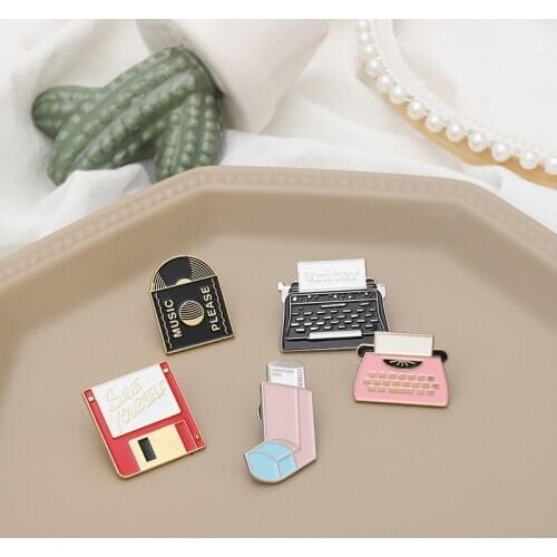 Retro Classic Supplies pins Vinyl Records Typewriter Brooches Badges Enamel Backpack pins For friends Gifts Jewelry wholesale
