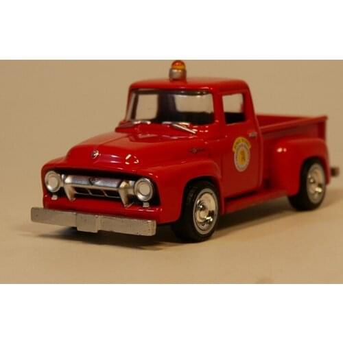 GreenLight 1:64 1954 Ford F-100 pickup boutique alloy car toys for children kids toys Model bulk