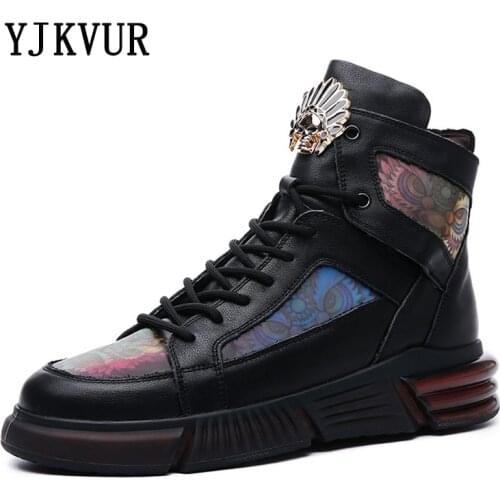 YJKVUR Men's Classic Boots