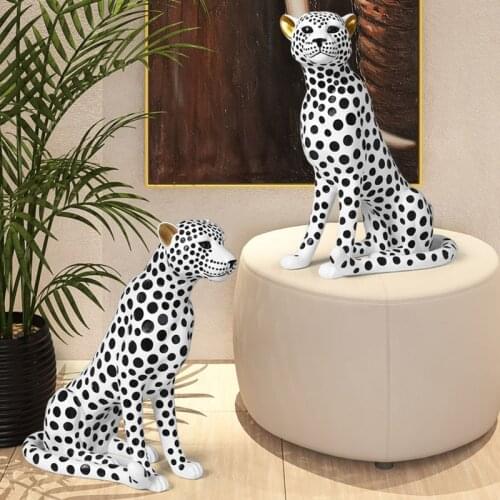 Nordic Home Decor Leopard Decoration Sculpture Living Room Decoration Animal Sculpture Ornaments For Home Collectible Figurines