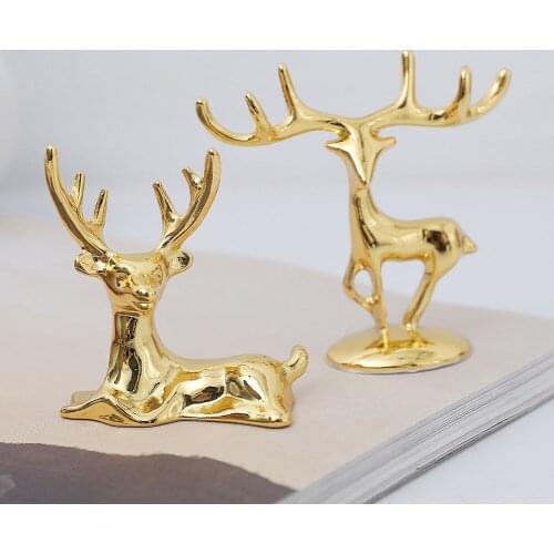 Resin Deer Sculpture Jewelry Rack Desktop Stand Earring Necklace Storage Rack Animal ElkStatue Girl Room Desktop Jewelry Display